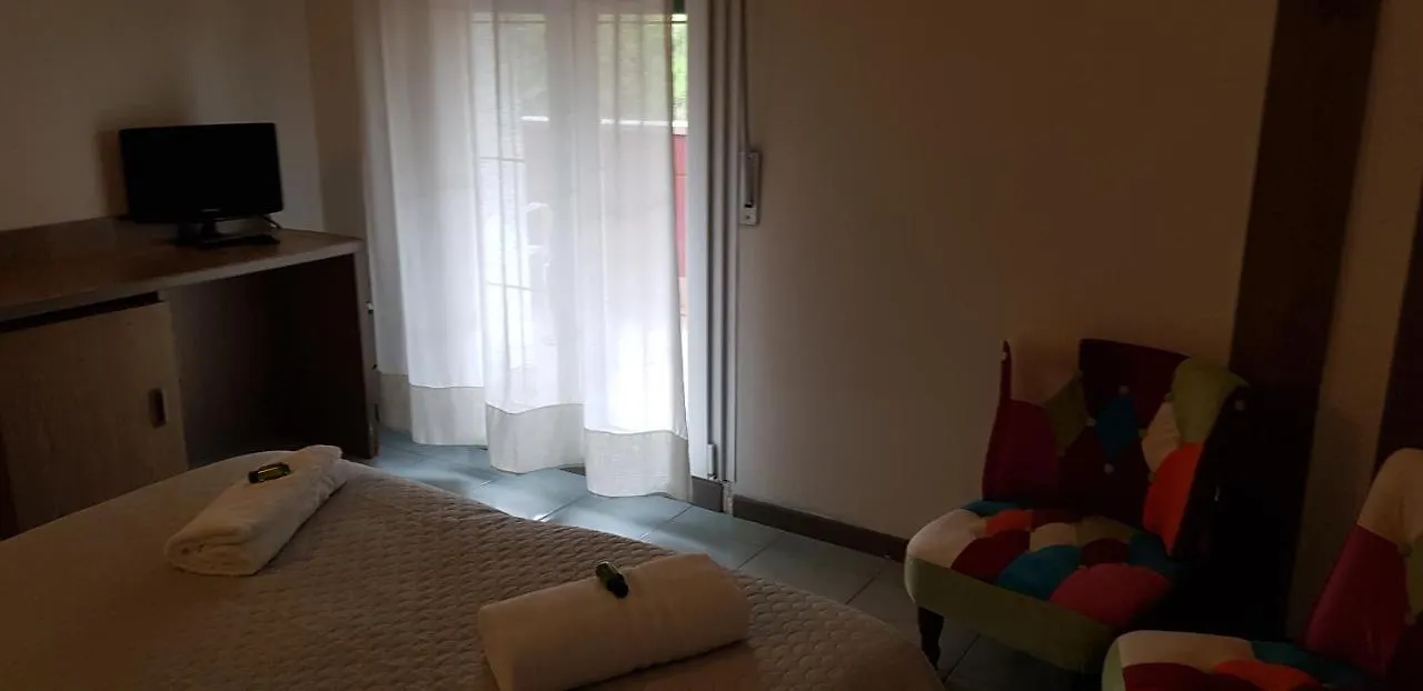 סירמיונה Hotel Villa Pagoda איטליה
